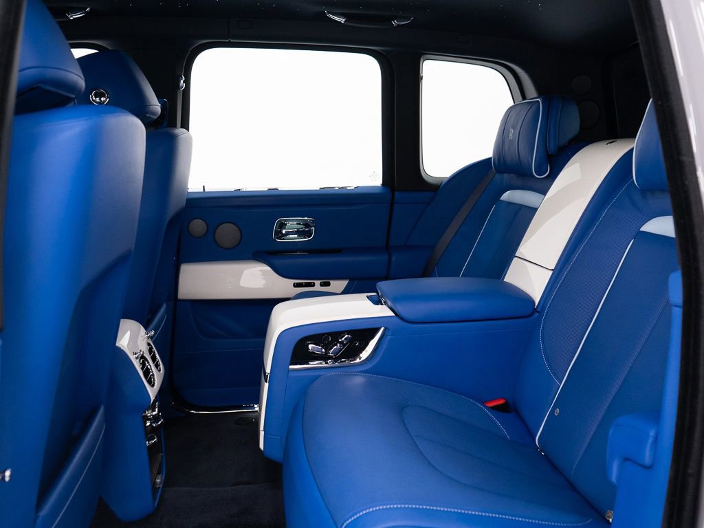 Used 2023 Rolls-Royce Cullinan image 25