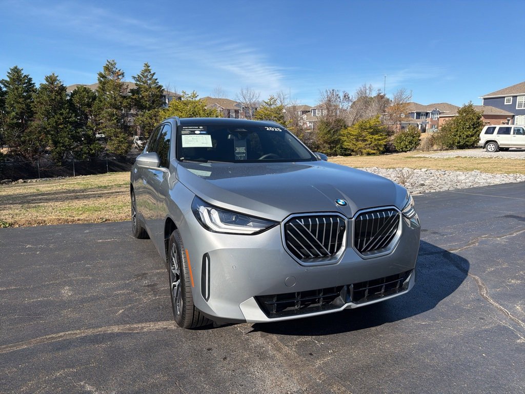 Certified 2025 BMW X3 xDrive30i w/ Premium Package image 7