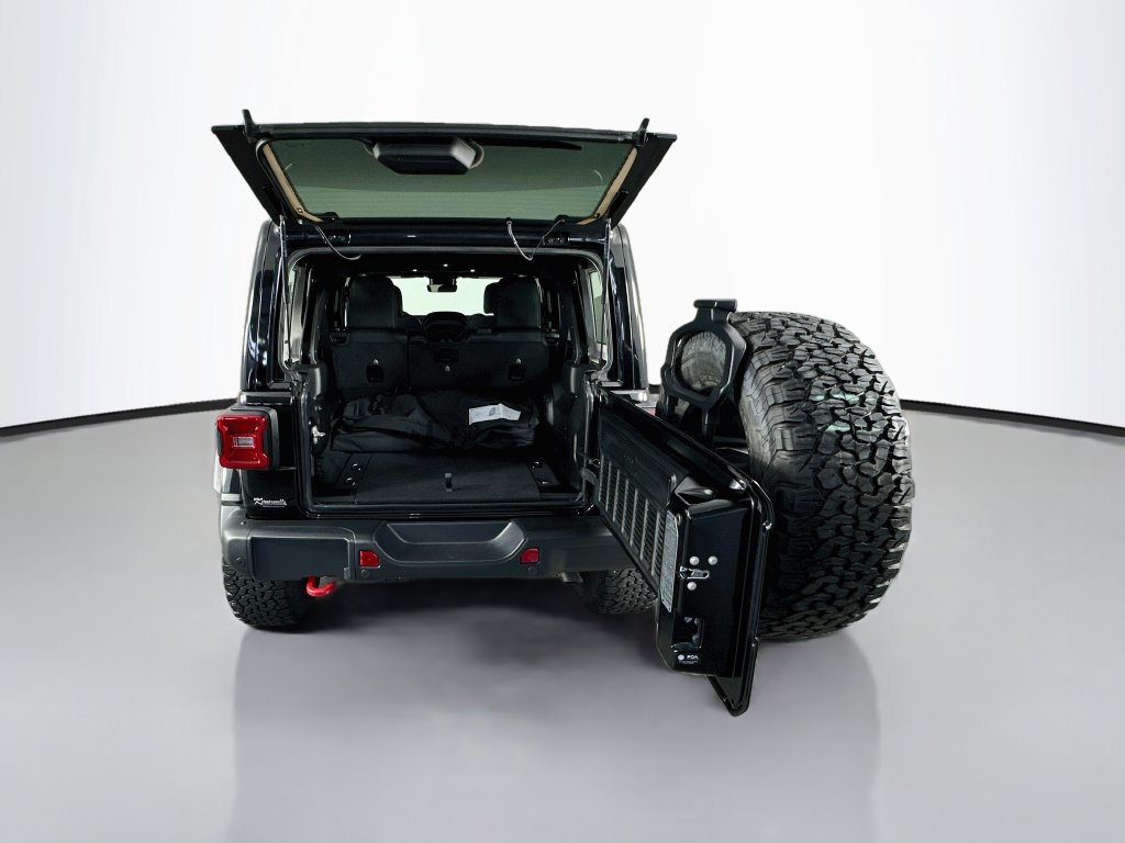 Used 2025 Jeep Wrangler Unlimited Rubicon AWD/4WD image 29