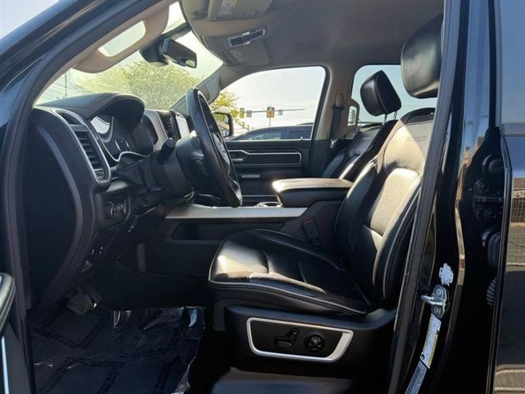 Used 2019 RAM 1500 Laramie AWD/4WD image 15