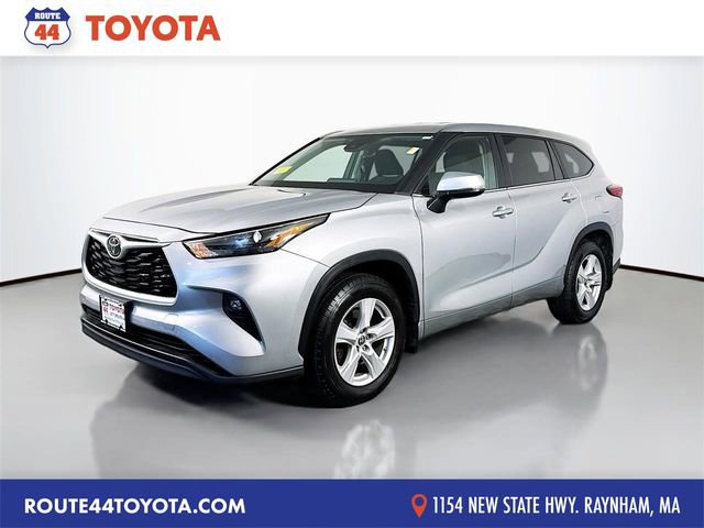 Used 2023 Toyota Highlander LE AWD/4WD video 1