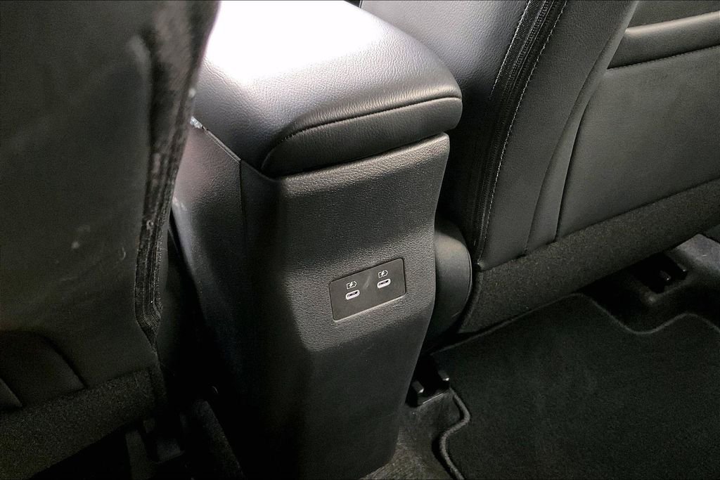 Used 2025 Nissan Kicks SR image 32
