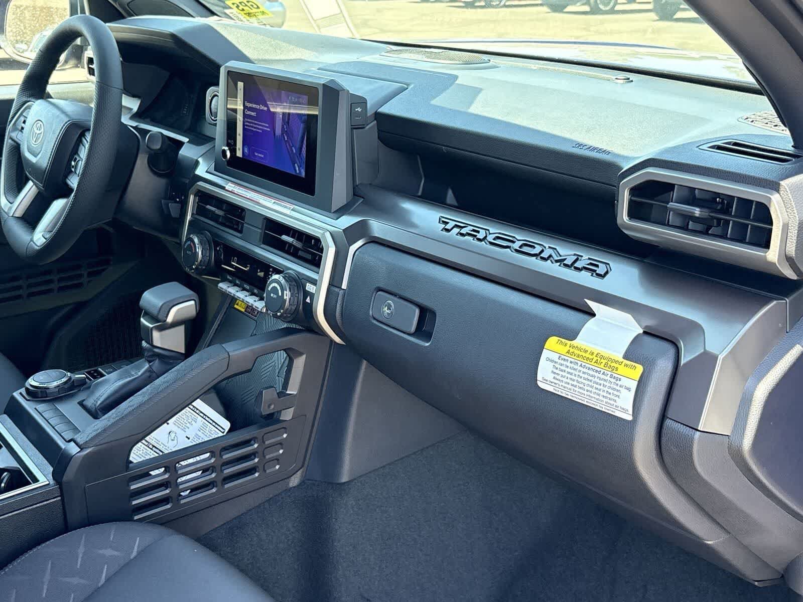 Used 2025 Toyota Tacoma SR5 AWD/4WD image 11
