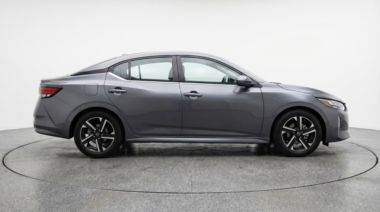 Used 2025 Nissan Sentra SV FWD image 11