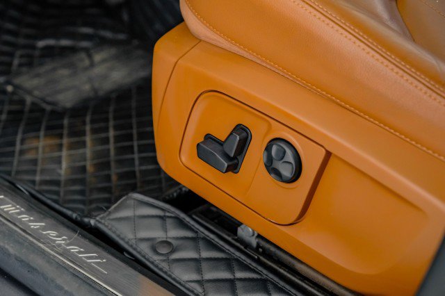 Used 2017 Maserati Levante S image 31