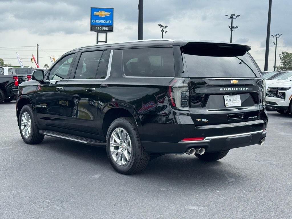 New 2026 Chevrolet Suburban Premier image 5