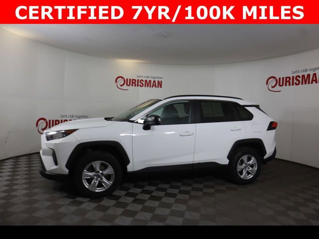 Used 2021 Toyota RAV4 LE image 6