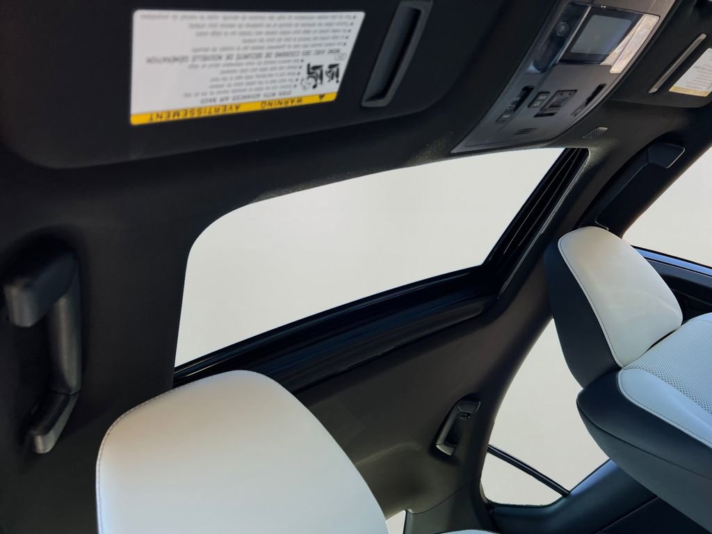 Certified 2025 Lexus IS 350 F Sport image 6