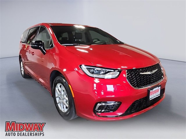 New 2026 Chrysler Pacifica Select image 7