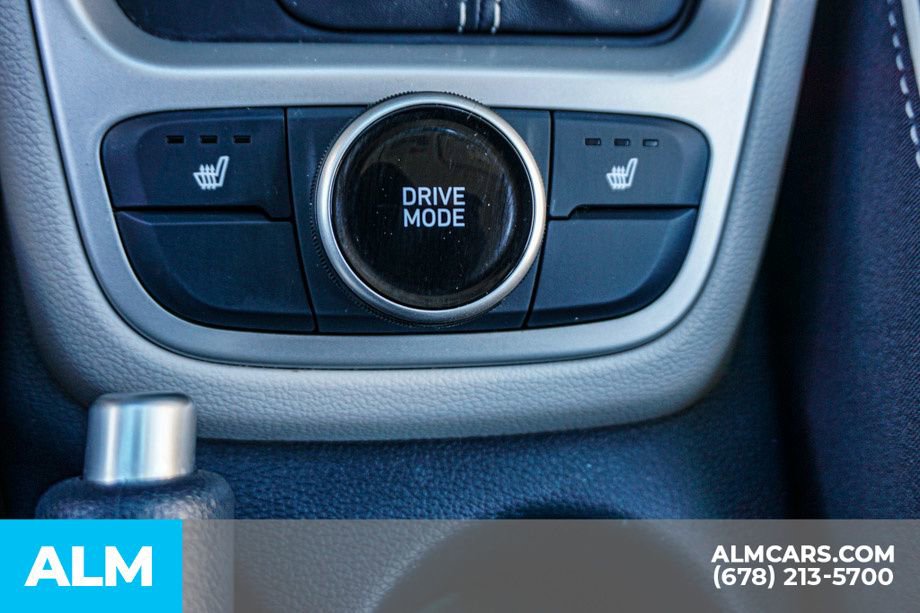 Used 2024 Hyundai Venue Limited image 44