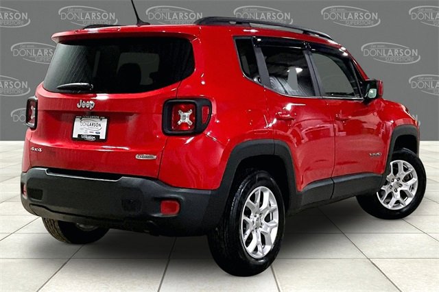 Used 2017 Jeep Renegade Latitude w/ Popular Equipment Group image 7