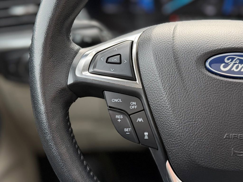 Certified 2022 Ford Edge Titanium w/ Equipment Group 301A image 10