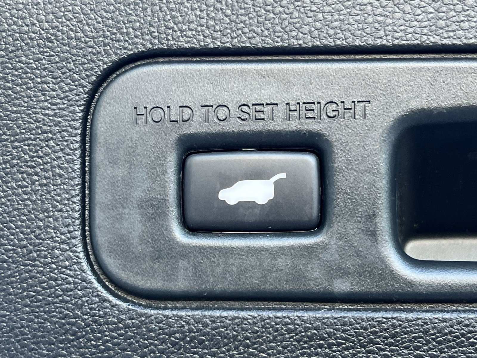 Used 2023 Acura MDX SH-AWD image 33