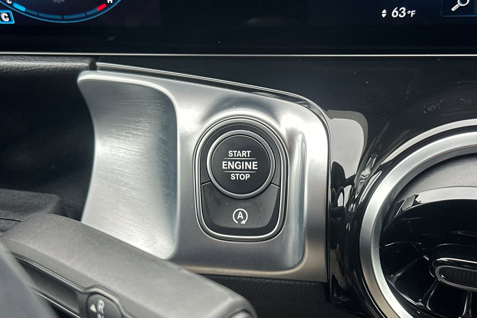 Certified 2022 Mercedes-Benz GLB 250 4MATIC image 22