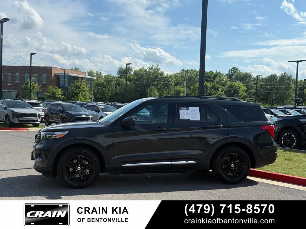 Used 2023 Ford Explorer XLT RWD image 4