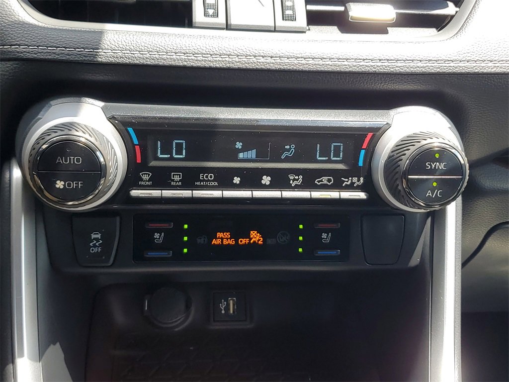 Used 2023 Toyota RAV4 Limited image 28