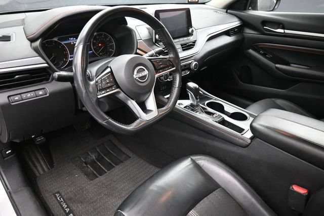 Used 2023 Nissan Altima 2.5 SR FWD image 5