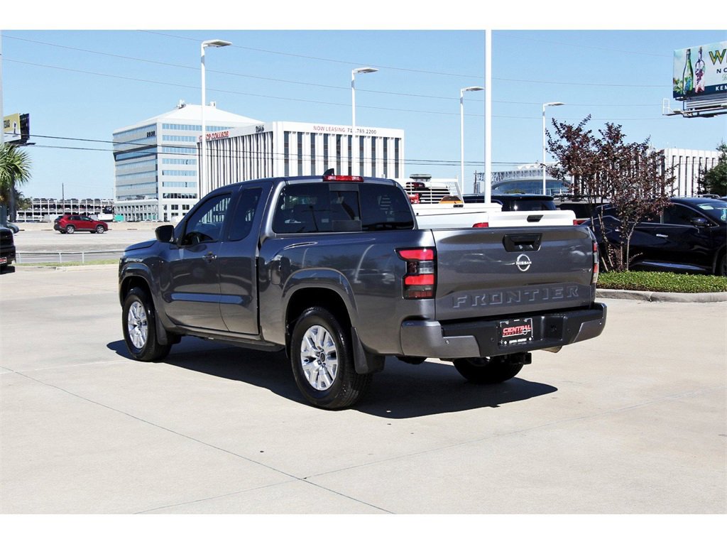 Certified 2024 Nissan Frontier SV w/ SV Convenience Package image 4