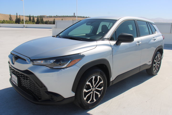 Used 2024 Toyota Corolla Cross AWD Hybrid image 6