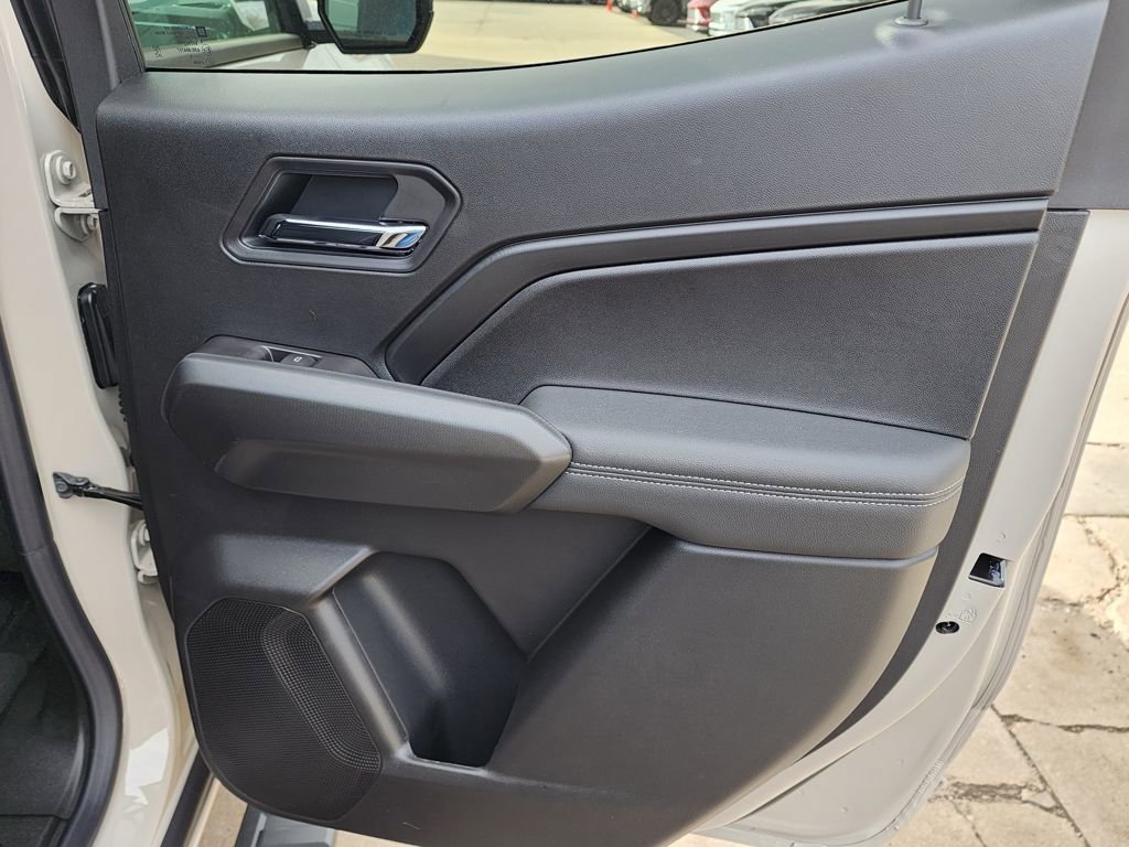 New 2026 GMC Canyon Elevation w/ Convenience Package image 40