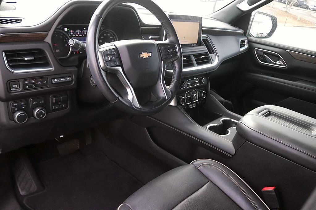 Used 2021 Chevrolet Tahoe Premier w/ Premium Package AWD/4WD image 12