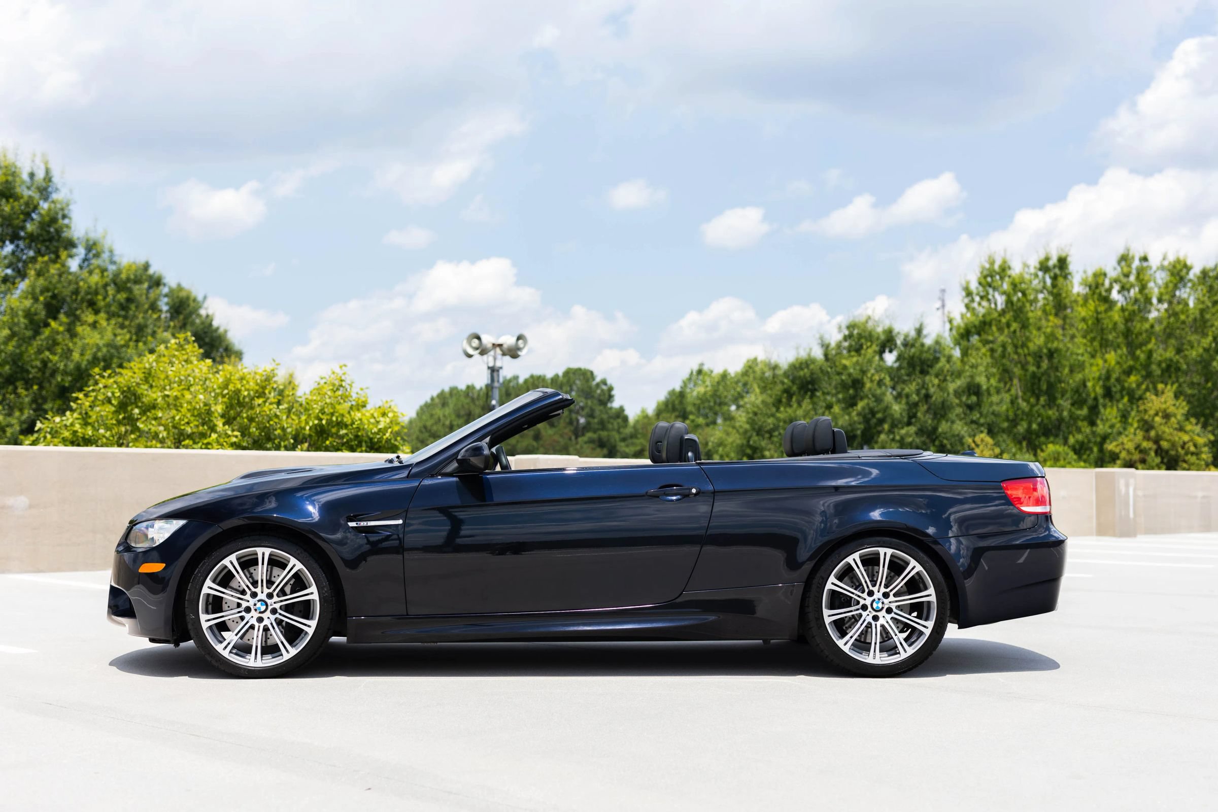 Used 2010 BMW M3 Convertible RWD image 12