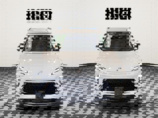 Used 2025 Buick Envision Sport Touring image 3