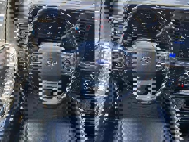 Used 2023 Ford F250 Lariat w/ FX4 Off-Road Package image 9