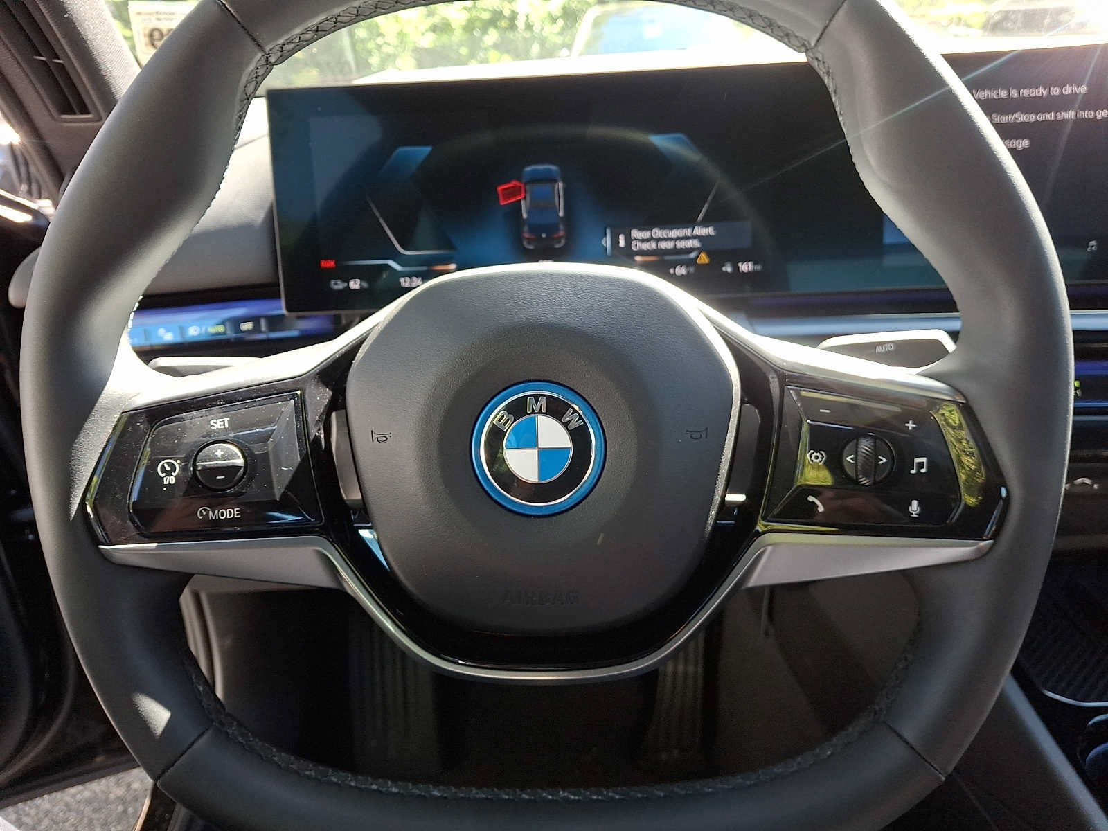 Used 2024 BMW i5 eDrive40i w/ Premium Package RWD image 19
