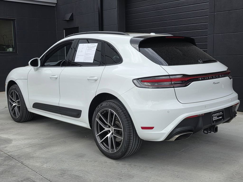 New 2025 Porsche Macan Turbo image 3