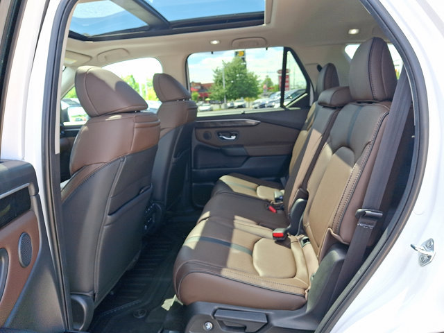 Certified 2025 Honda Pilot Elite image 10