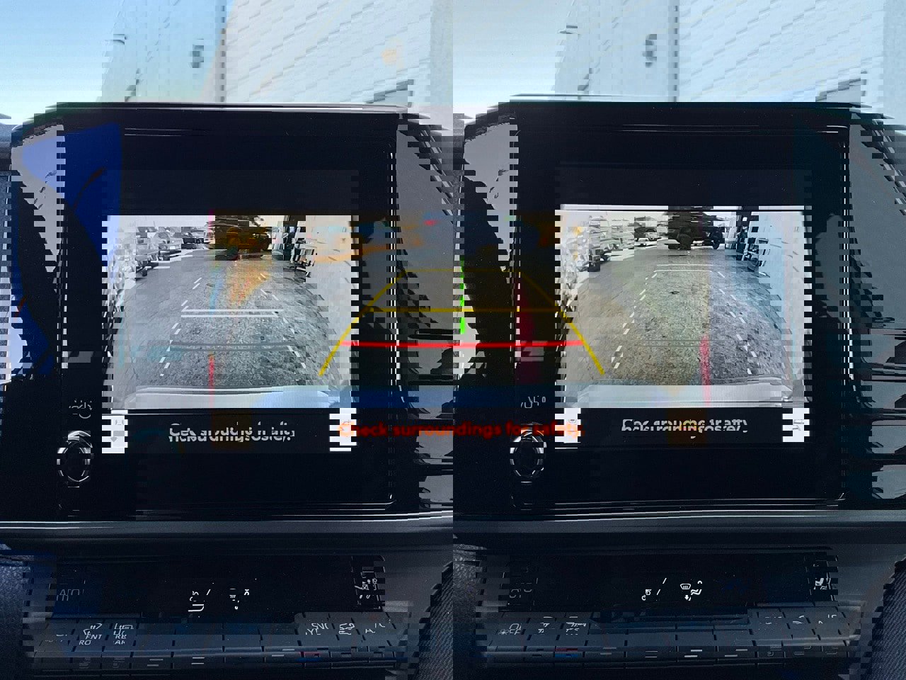 Used 2025 Toyota Camry LE image 30