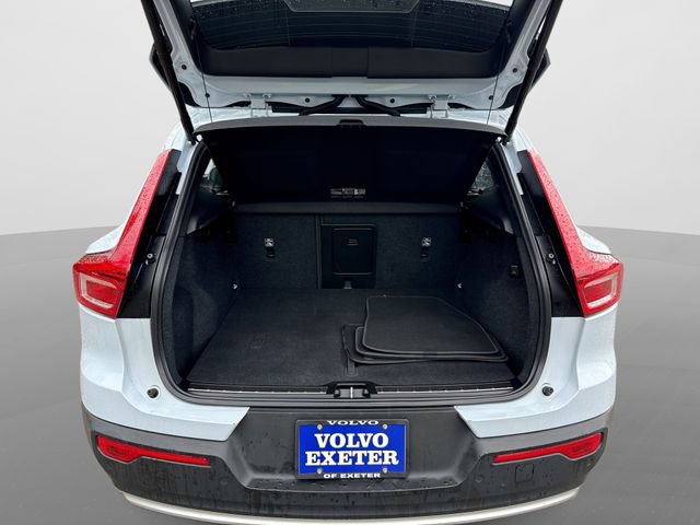 Certified 2024 Volvo XC40 B5 Plus w/ Climate Package AWD/4WD image 24