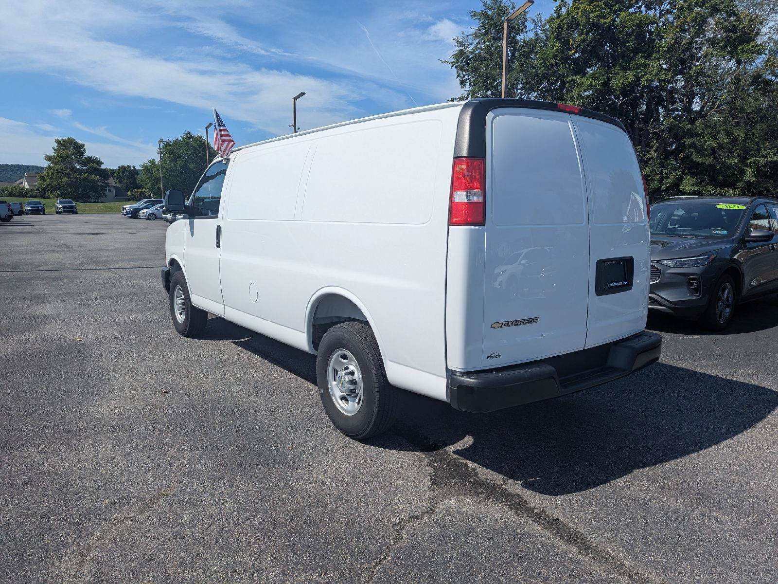 New 2025 Chevrolet Express 2500 w/ Driver Convenience Package RWD image 7