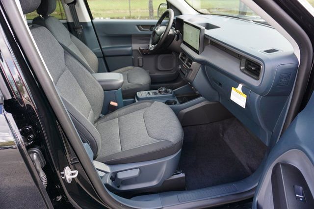 New 2025 Ford Maverick XLT w/ XLT Luxury Package AWD/4WD image 3