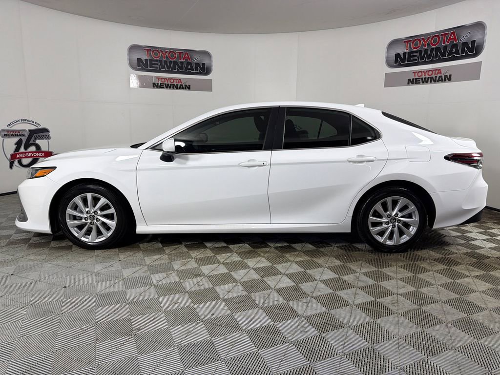 Used 2021 Toyota Camry LE FWD image 6