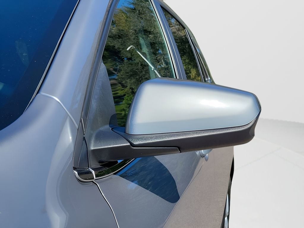 Used 2024 Chevrolet Equinox LT image 12