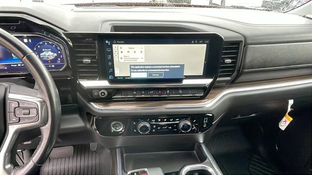 Used 2023 Chevrolet Silverado 1500 RST AWD/4WD image 16