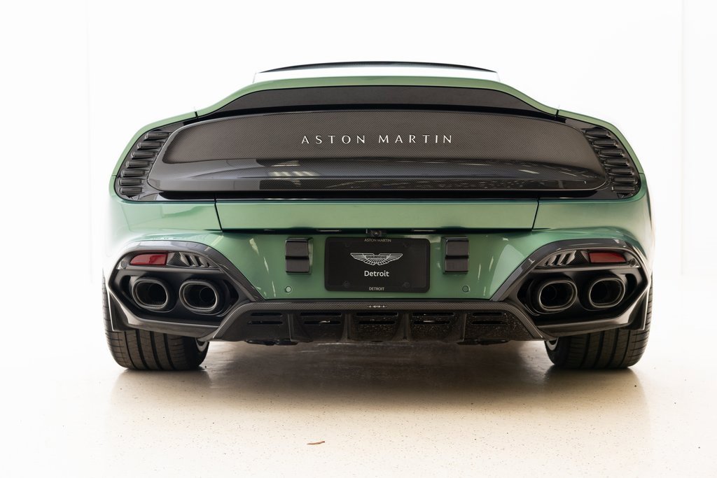 Used 2025 Aston Martin Vanquish image 5