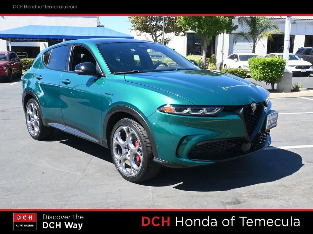 Used 2024 Alfa Romeo Tonale Veloce AWD/4WD image 3
