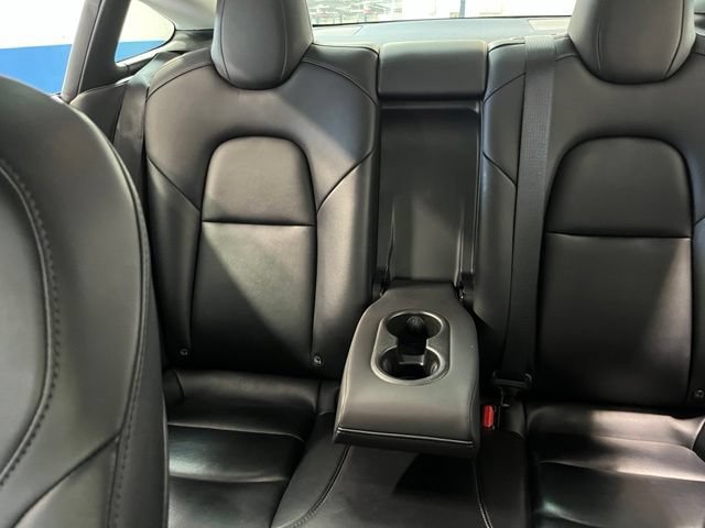 Used 2022 Tesla Model 3 Long Range AWD/4WD image 9