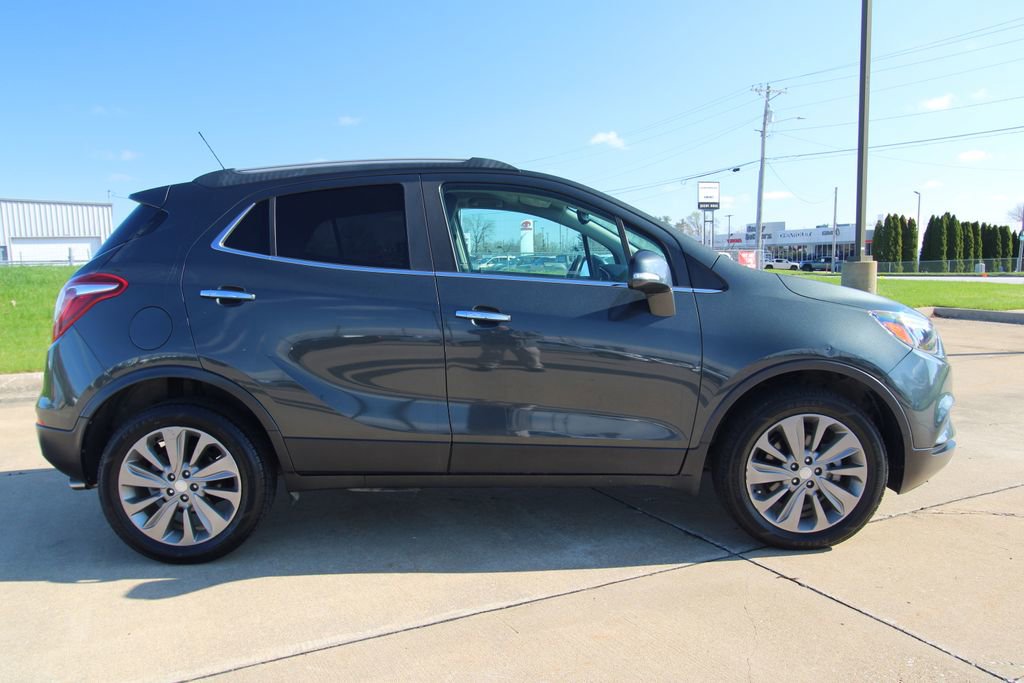 Used 2018 Buick Encore Preferred image 4