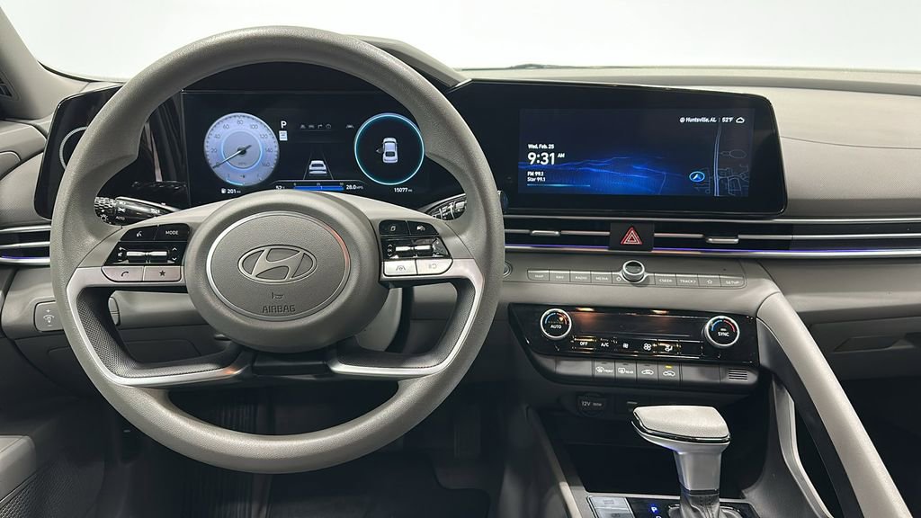 Certified 2024 Hyundai Elantra SEL image 10