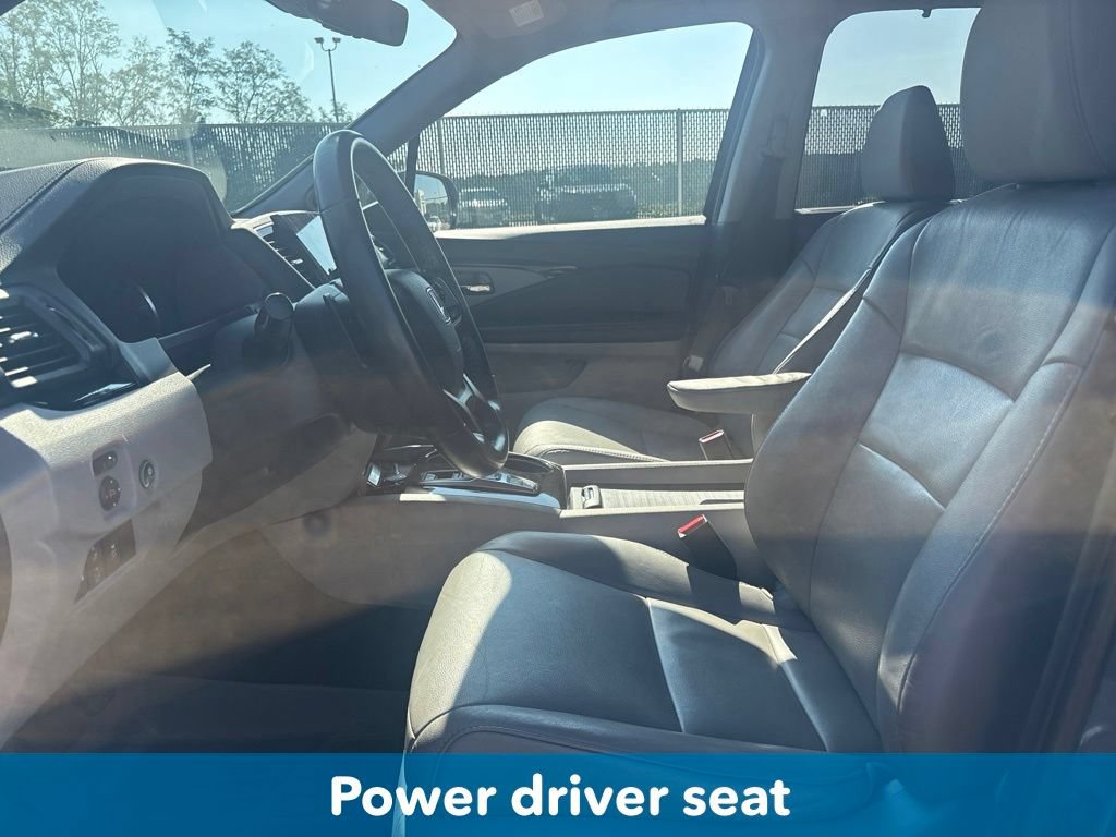 Used 2022 Honda Pilot Touring image 14