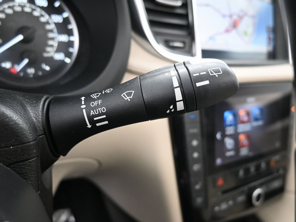 Used 2021 INFINITI QX50 Sensory w/ Cargo Package image 21