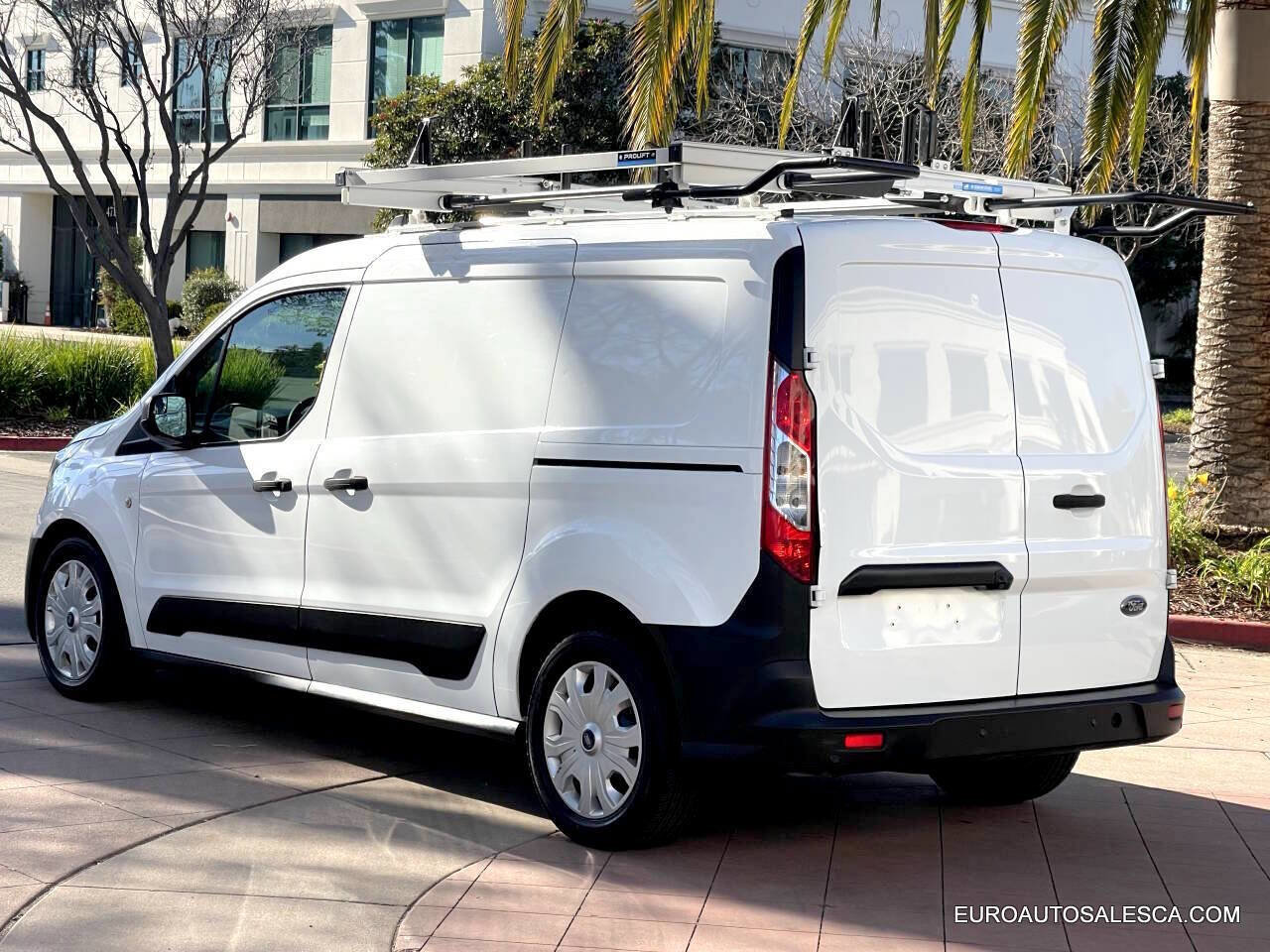Used 2022 Ford Transit Connect XL image 5