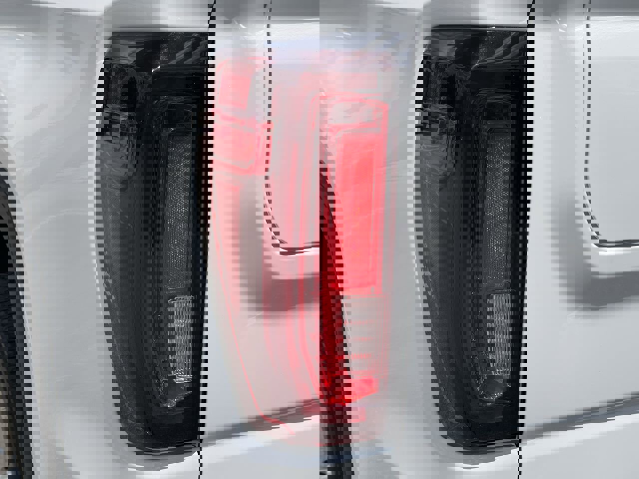 Used 2023 GMC Sierra 1500 Denali RWD image 7