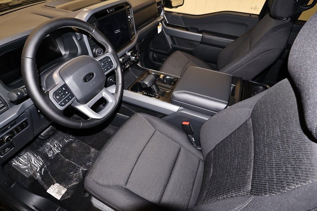 New 2026 Ford F150 XLT w/ Equipment Group 302A MID image 30