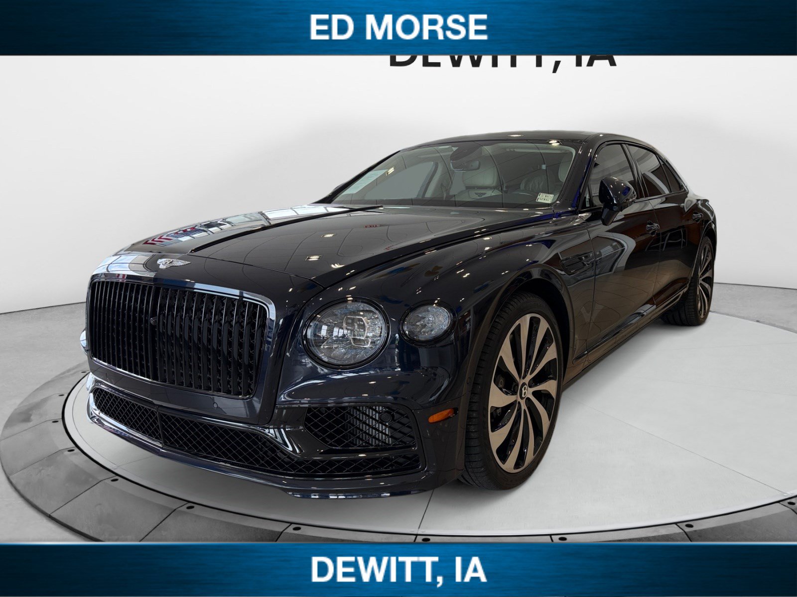 Used 2024 Bentley Flying Spur V8 AWD/4WD image 1