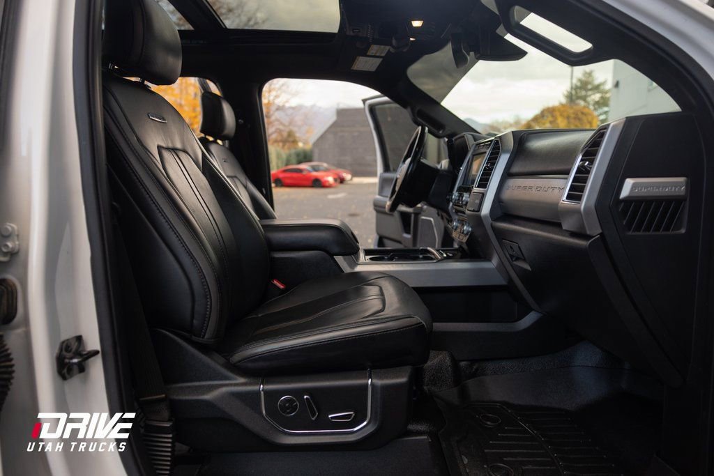 Used 2017 Ford F450 Platinum w/ Platinum Ultimate Package AWD/4WD image 18